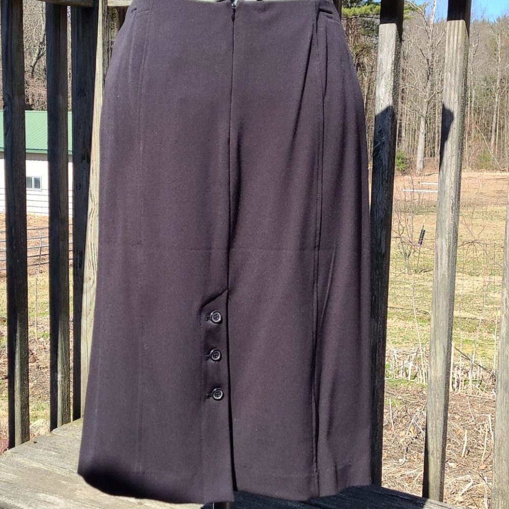 Black pencil skirt size 10